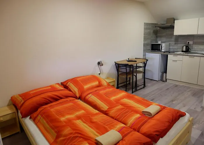 Habert Apartmán *
